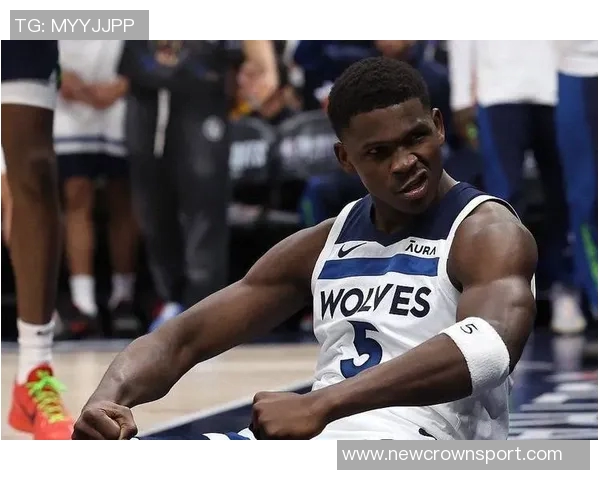 爱德华兹坦言不解NBA杯规则但强调赢球才是最重要的目标 爱德华兹坦言不解NBA杯规则但强调赢球才是最重要的目标