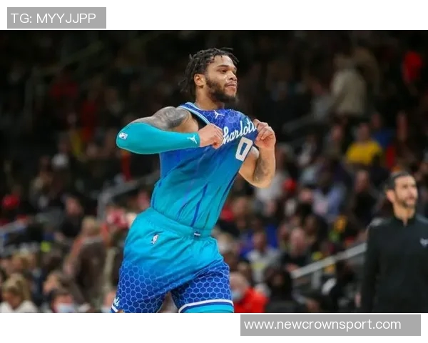 迈尔斯布里奇斯上半场表现出色8投3中贡献14分3助攻并罚球全中