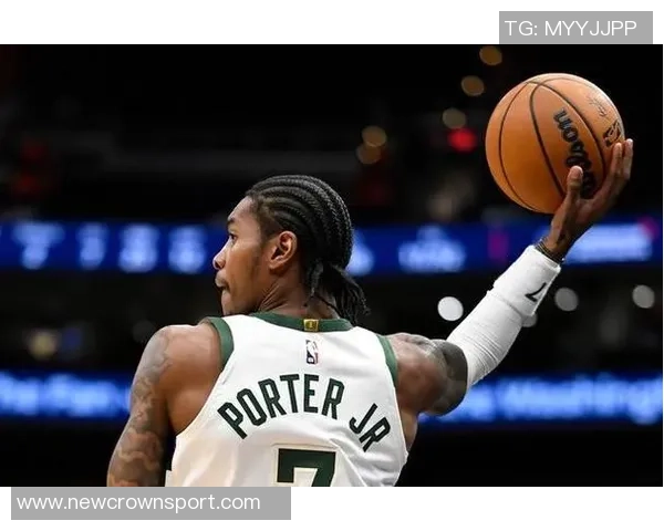 小迈克尔波特半场表现出色8中4得10分三分球两投全中助球队争胜 小迈克尔波特半场表现出色8中4得10分三分球两投全中助球队争胜